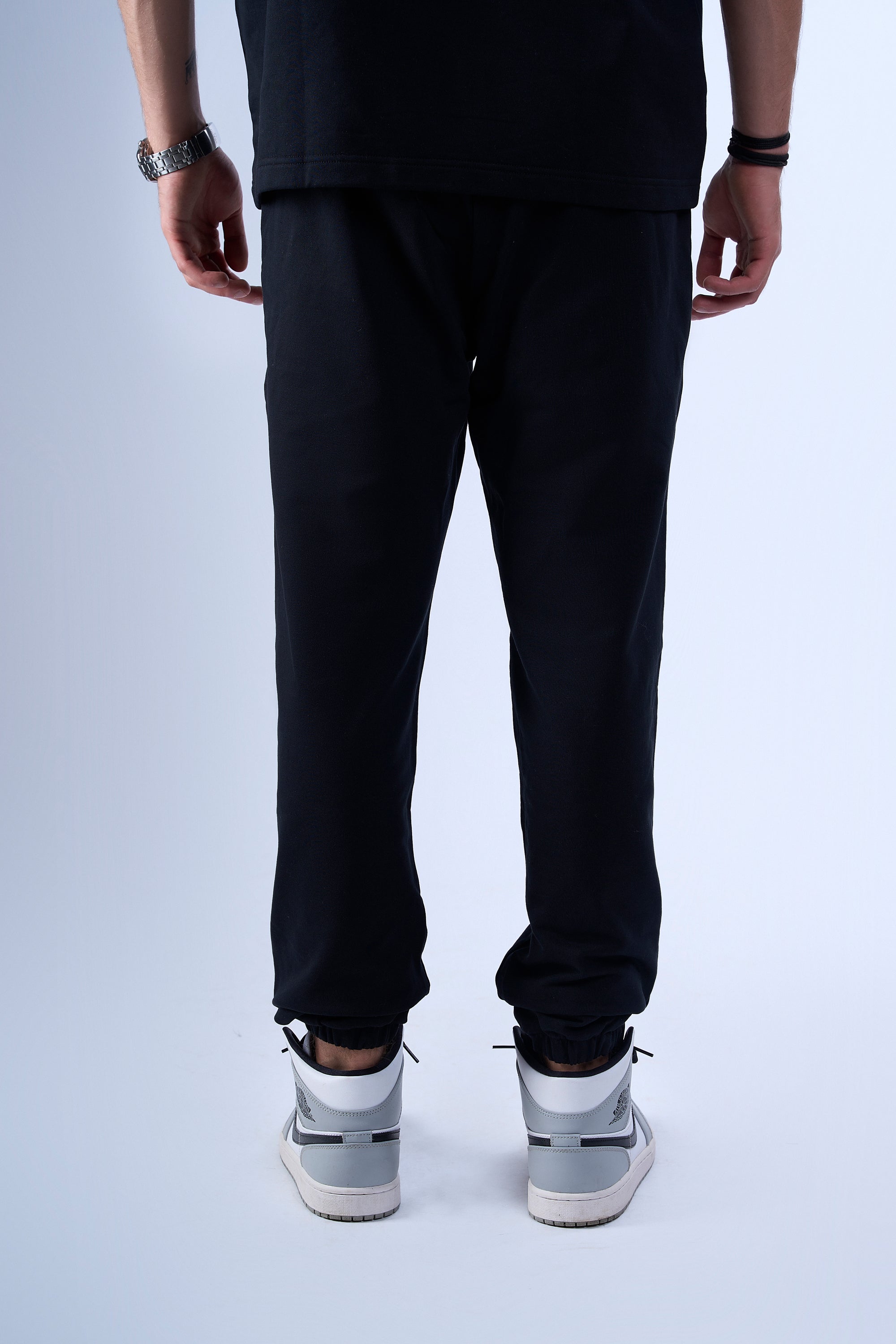 Young Aspiring Club (Black)