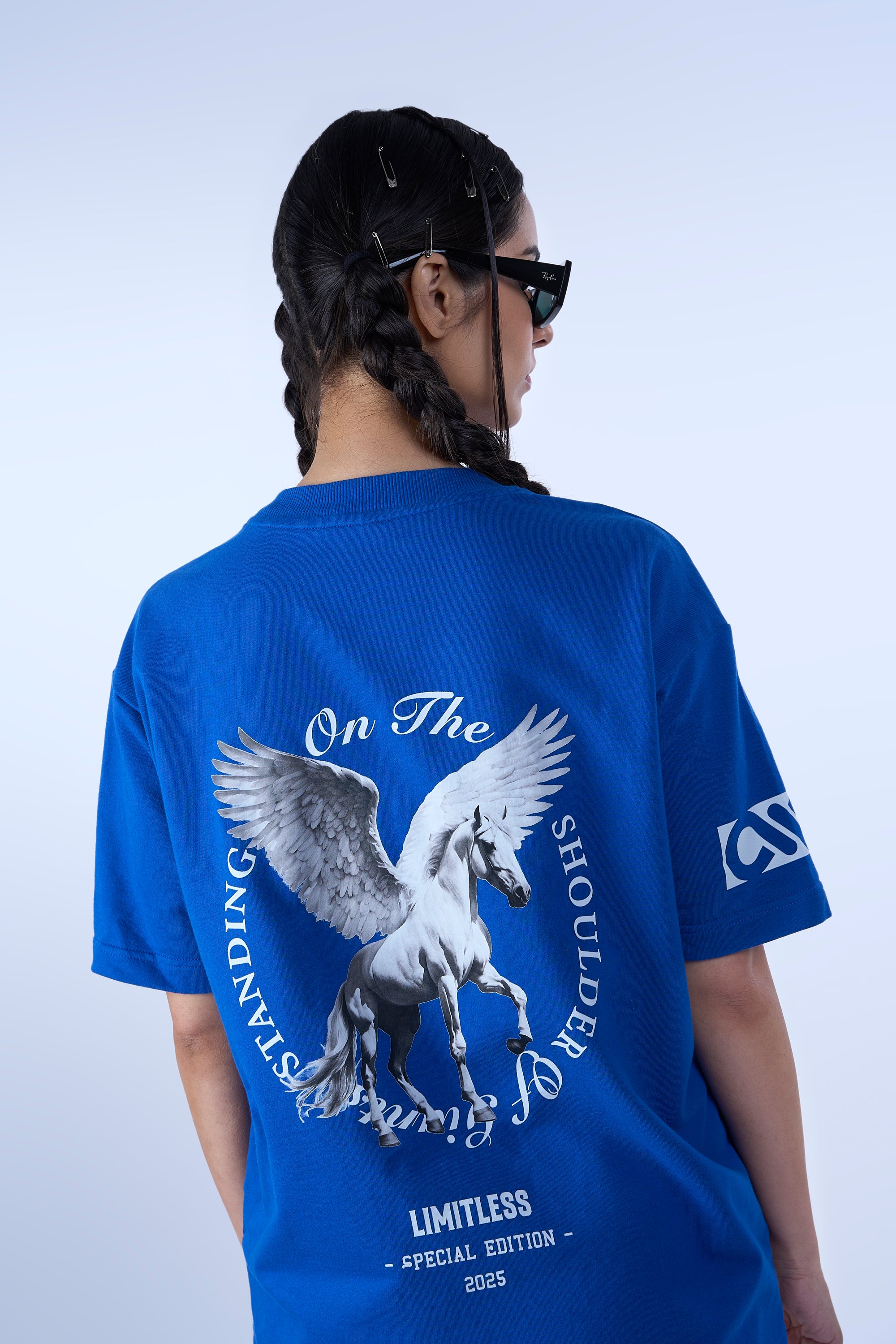 “Winged horse” tee